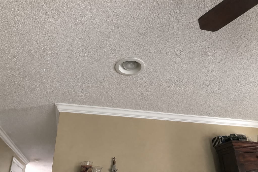 Davenport Drywall Repair Pros: Drywall Repair in Davenport, IA photo
