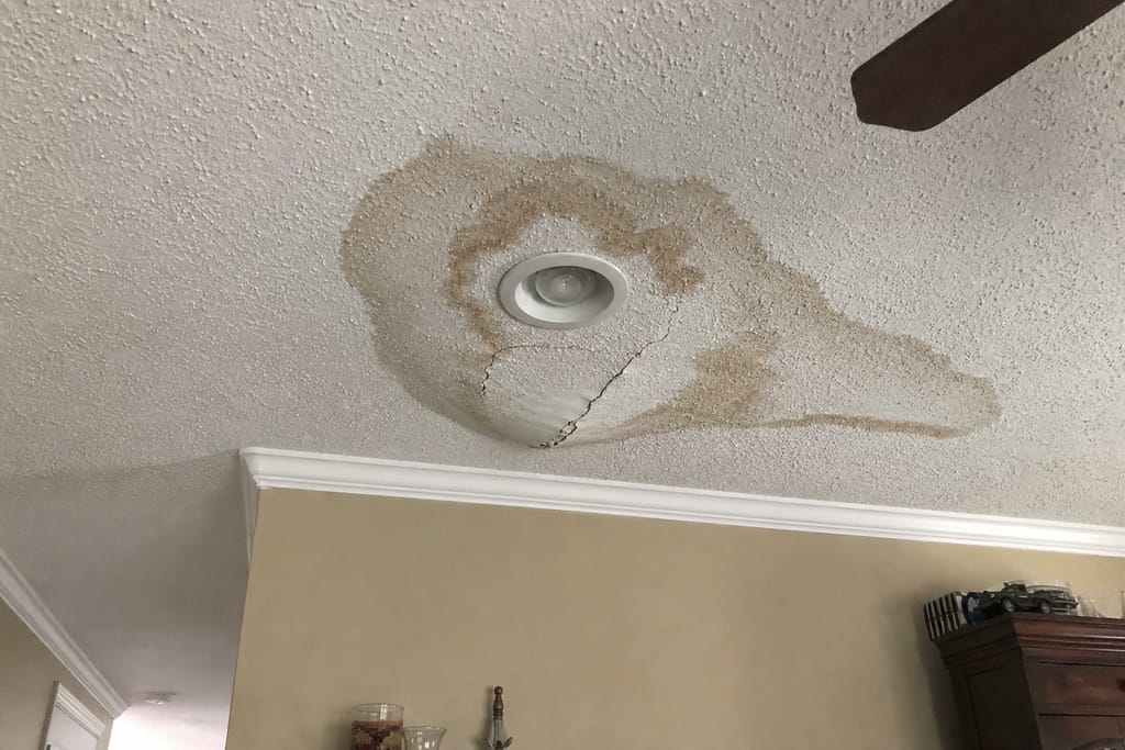 Davenport Drywall Repair Pros: Drywall Repair in Davenport, IA photo